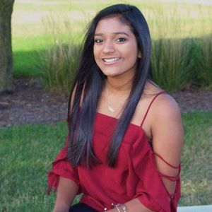 Meet your Posher, Divya